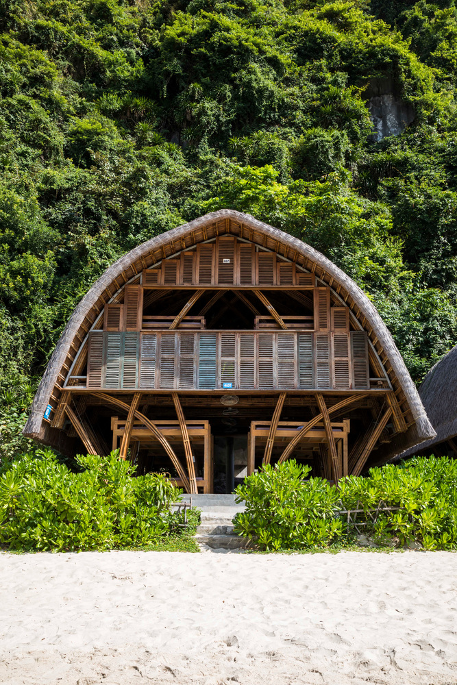 Sürdürülebilir glamping tesisi bambu kulübelerden oluşuyor